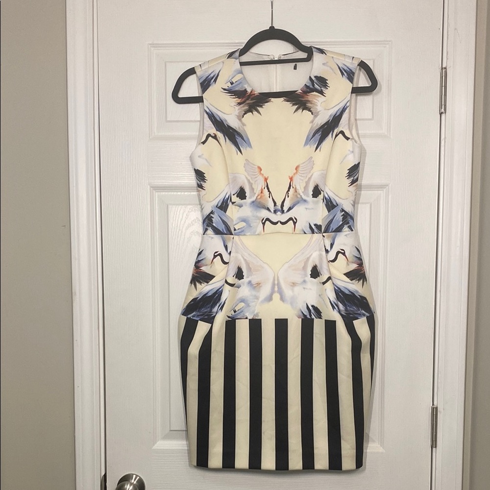 Whimsical Patterned Dress w/ pockets